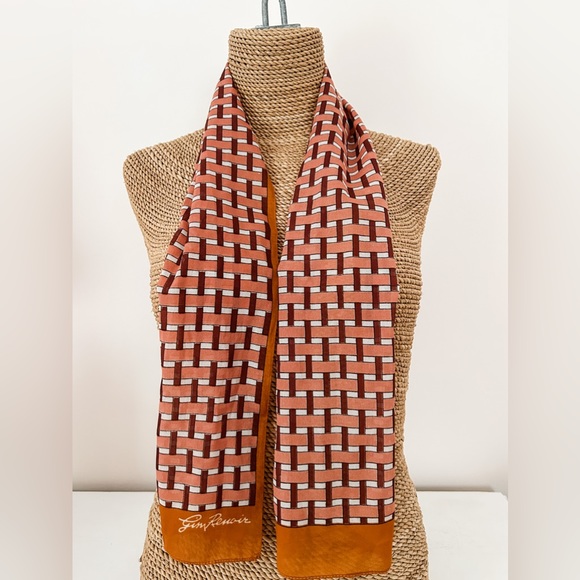 VINTAGE Gim Renoir | Rust and Salmon Patterned Scarf - Picture 4 of 5